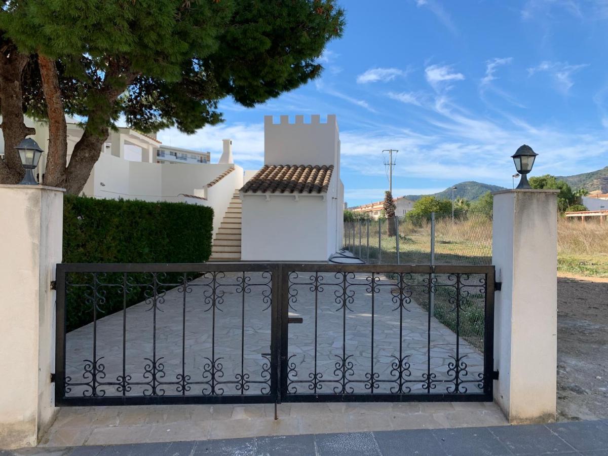 Apartamentos Playa D Y G Sant Carles De La Rapita Ngoại thất bức ảnh